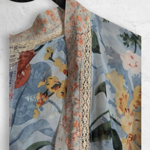 NWT Umgee Floral Kimono Cardigan Size Small/Medium - Picture 4 of 7